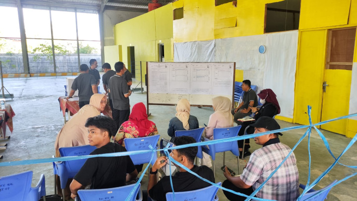 Neni - Agus Haris Unggul Telak di TPS Tempat 3 Kandidat Mencoblos