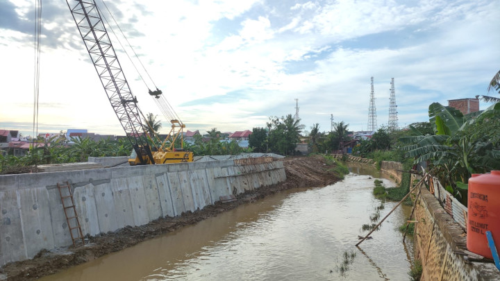 Dapat Suntikan dari Provinsi Rp 53,6 M; Pemkot Bangun Turap di Kanaan, Tak Ditender Pakai Skema E-Katalog