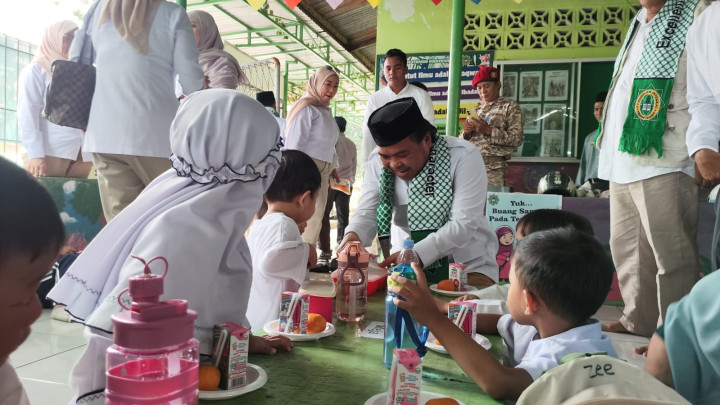 Rayakan HUT ke-17: Gerindra Bontang Dukung Penuh Program Makan Bergizi Gratis, Bagikan 700 Paket