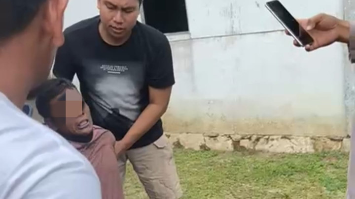 Viral Video Penangkapan Pelaku Curanmor di Santan Tengah, Berhasil Dikepung Warga Sekampung dan Polisi  