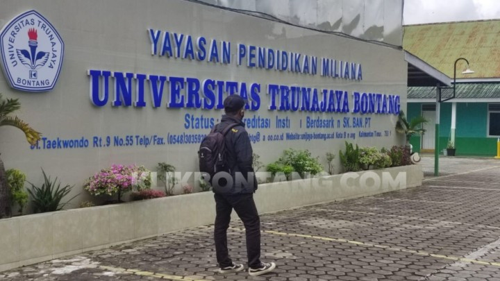 Nasib Ratusan Mahasiswa Universitas Trunajaya Bontang Terlunta-Lunta, Tak Bisa Wisuda Akibat Sanksi Kemenristekdikti