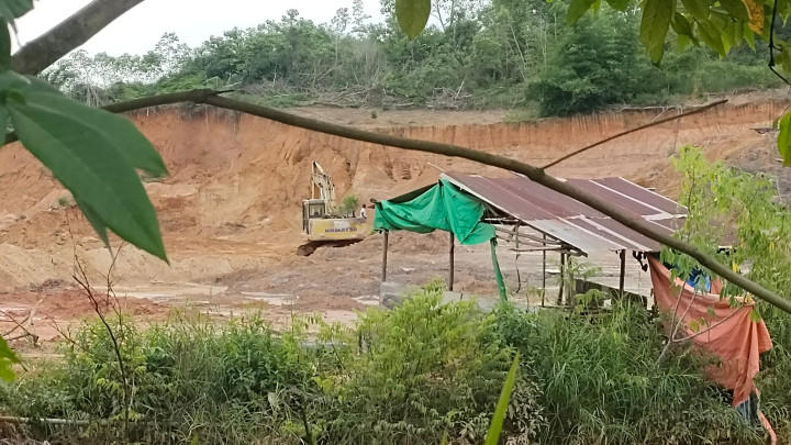 Sepekan Setelah Ditutup Dinas Kehutanan Kaltim; Galian C Ilegal Bontang Kembali Berjalan