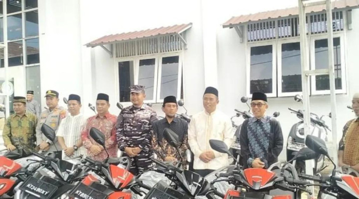 Tunaikan Janji Politik; Ardiansyah - Mahyunadi Realisasikan Program Satu Motor Satu RT