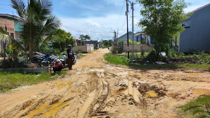 Galian C Ditutup; Proyek Perbaikan Jalan di Bontang Utara Disetop karena Pasir Uruk Langka