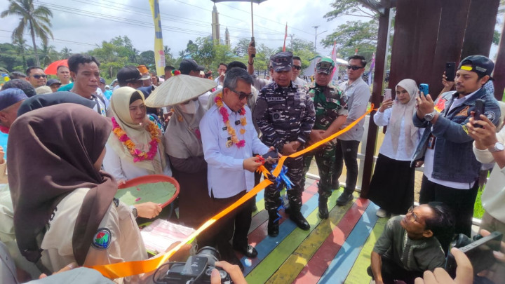 Angkat Perekonomian Warga, Desa Teluk Pandan Gagas Agrowisata Sawah
