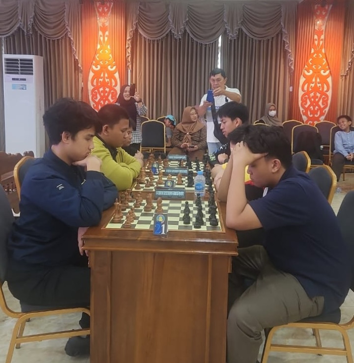 Narraya Addakhil Dohang Kembali Sabet Juara 1 Lomba Catur Kelas Junior