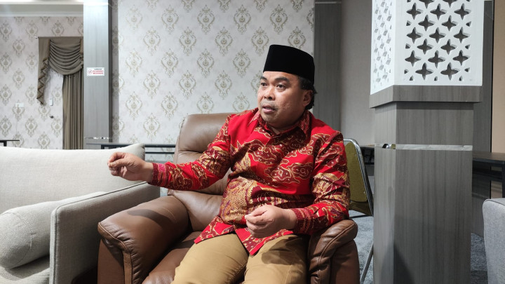 Banyak Orang Tua Minta 'Bantu' Loloskan Masuk Sekolah; AH Minta Disdikbud Hapus Jalur Titipan