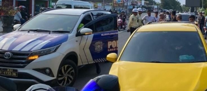 Kecelakaan Beruntun Libatkan 4 Mobil di Loktuan, Salah Seorang Pengemudi Diduga Terpengaruh Alkohol