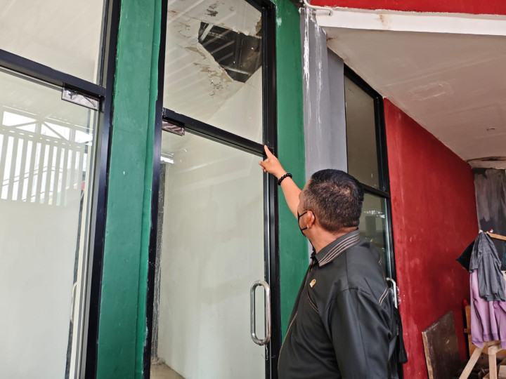 Habiskan Anggaran Rp4,9 M, Gedung Rumah Kreatif Milenial Bontang Malah jadi 'Gudang', Plafon Jebol-Lantai Rusak