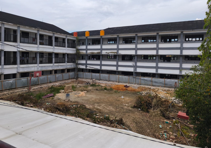 Disdikbud Bontang Bangun Lapangan Olahraga di SMPN 2 Bontang; Dorong Kreativitas Peserta Didik
