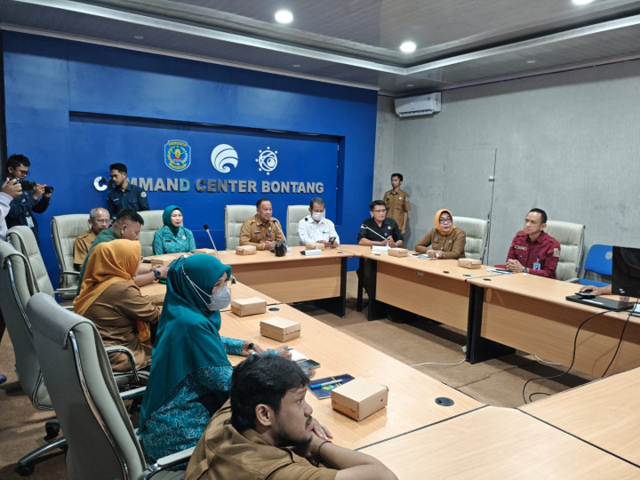 Neni Moerniaeni Beri Dispensasi Karyawan Dampingi Anak di Posyandu