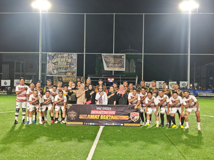 Kapolres CUP Mini Soccer 2026 Resmi Berakhir, Ditutup Laga Eksibisi TNI/Polri Vs Pemkot Bontang