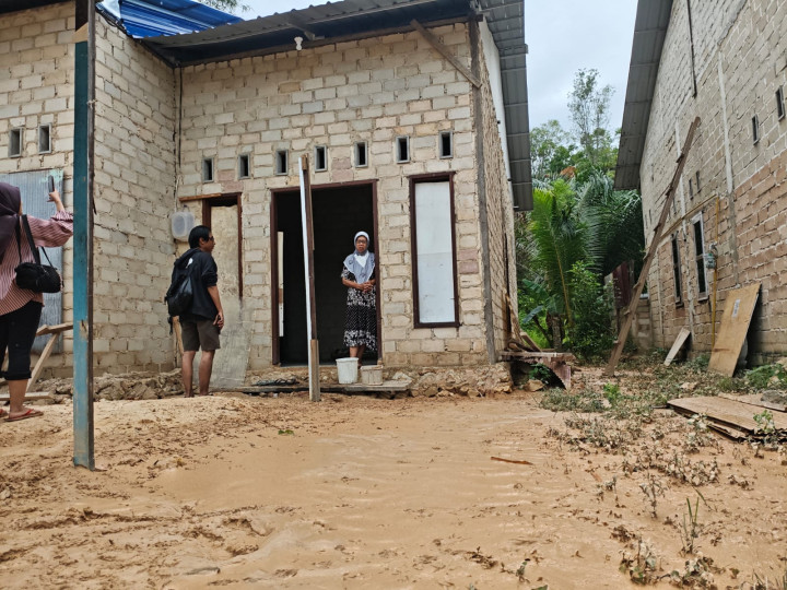 Warga Pilih Bertahan dan Bertaruh Nyawa di Tengah Ancaman Longsor, Berharap Pemkot Bontang Datang Membantu