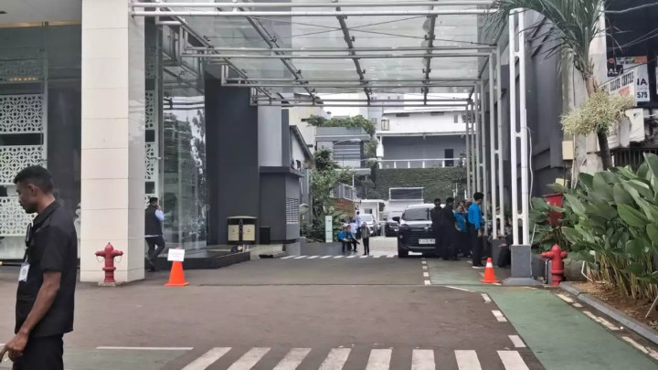 Kantor BGN Saat Digeledah Kejagung: TNI Berjaga, Karyawan Tak Boleh Masuk