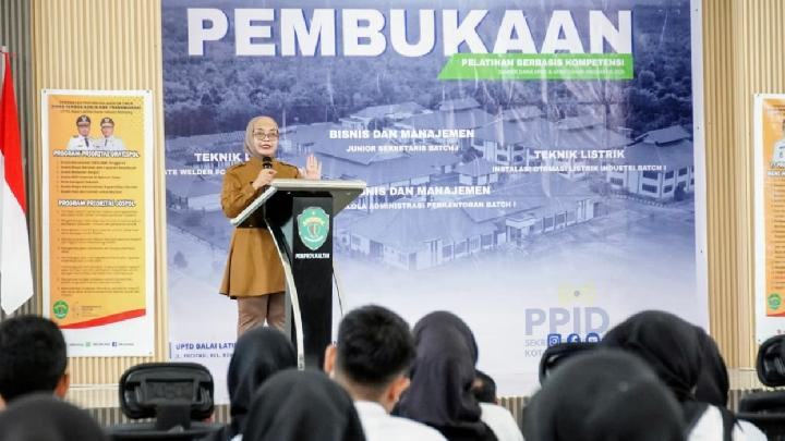 Neni: SDM Kompeten dan Bersertifikat Kunci Daya Saing Tenaga Kerja Lokal