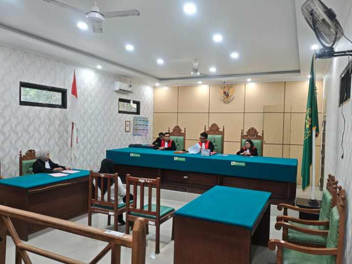 Terdakwa Penipuan 'Sultan Bontang' Dituntut 4 Tahun Penjara dan Ganti Rugi Rp 226 Juta; Janji Lunasi Setelah Bebas