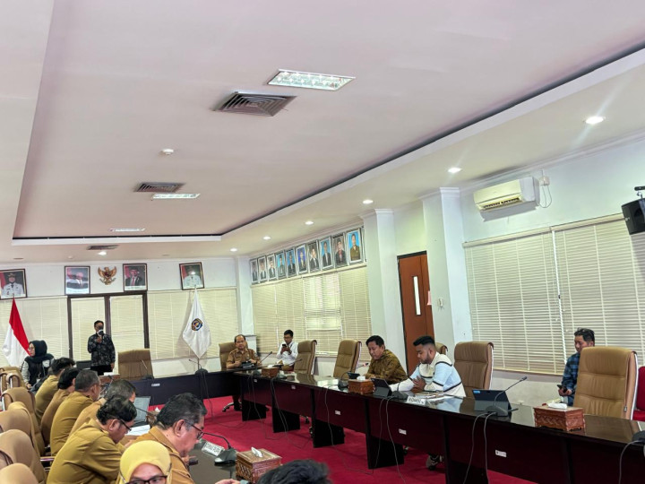 Bahas Raperda LLAJ; Komisi C Sesalkan PUPR Tak Kuasai Materi