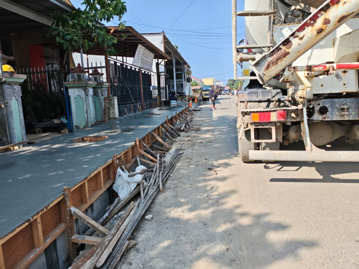 Debu Proyek Drainase di Pattimura Ganggu Warga karena Tak Pernah Disiram, PUPRK Tegur Kontraktor 
