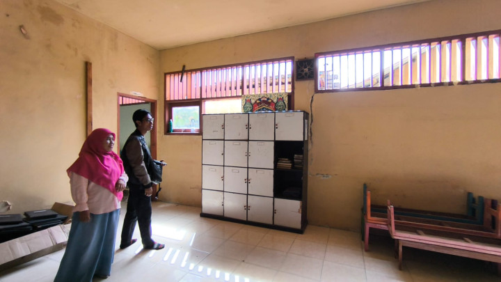 Maling Jebol Jendela Kelas SMP YPPI Bontang, 6 Kipas Angin dan Speaker  Ludes