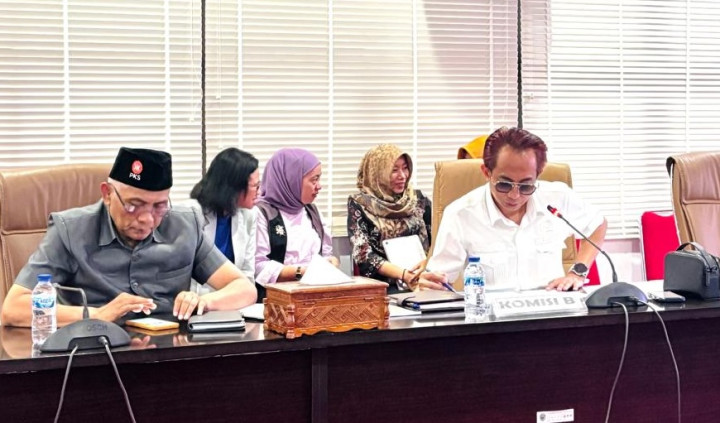 Rustam Minta Pemkot Lebih Aktif Lelang Kendaraan Dinas Tak Layak