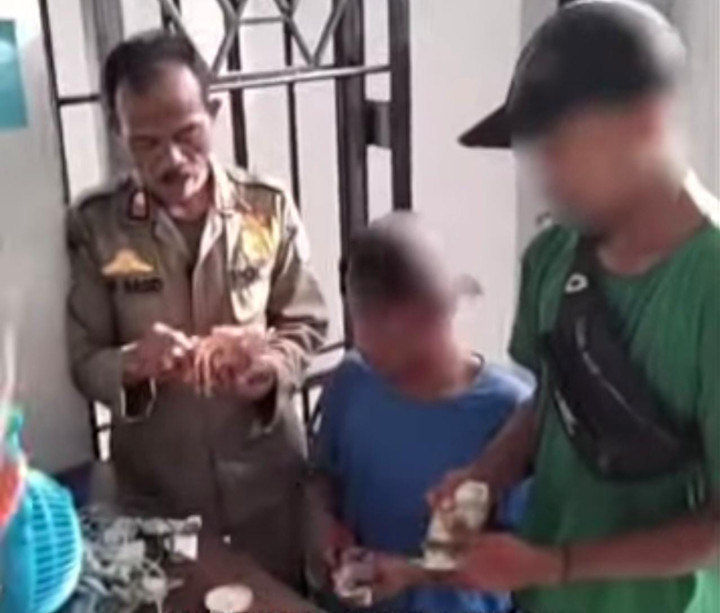 Satpol PP Bontang Amankan 2 Pengamen, Kantongi Rp1,3 Juta Hasil Mengamen