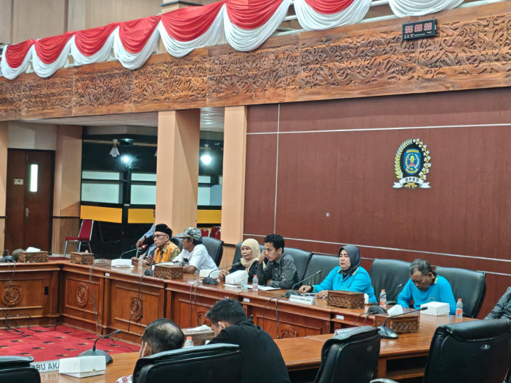 Lembaga Perlindungan Konsumen Sebut Biang Kerok Antrean BBM Panjang karena Pengecer