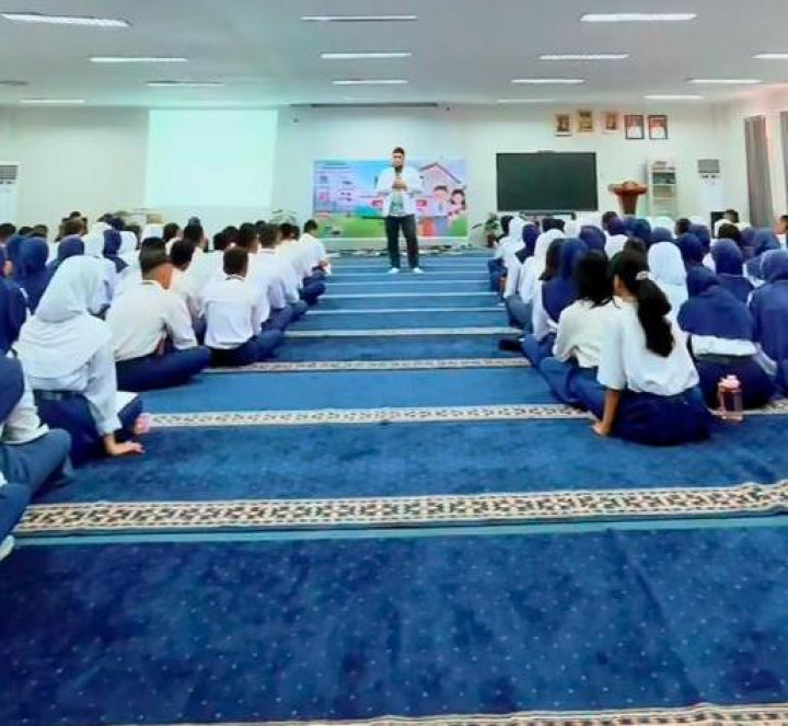 Promkes RSUD Taman Husada Edukasi Pelajar SMAN 2 Bontang tentang Kesehatan Reproduksi Remaja 