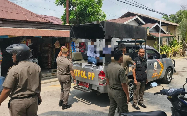 Asyik Bolos di Cafe dan Warkop, 10 Siswa di Bontang Terciduk Satpol PP