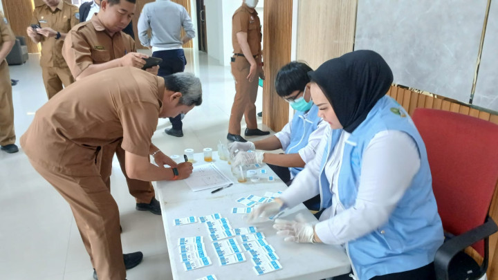 BNNK Bontang Gelar Tes Urin Mendadak di Kantor Dishub; 101 Pegawai Jalani Pemeriksaan