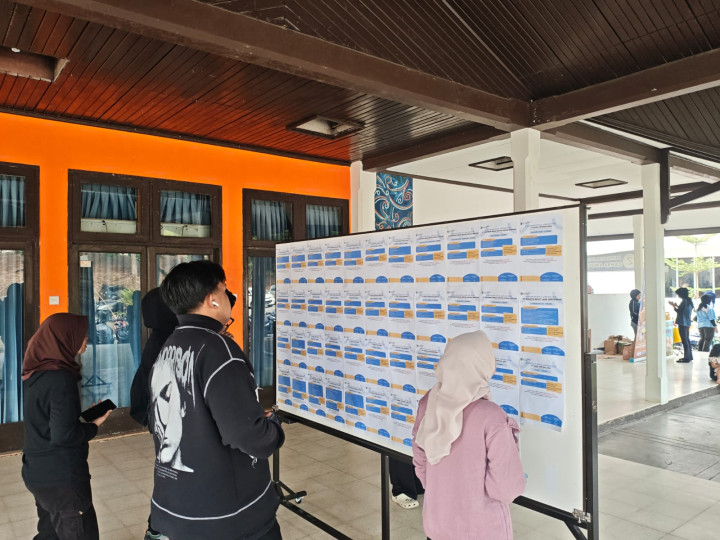 Job Fair Bontang Banjir Pelamar; Peluang Lolos Hanya 10 Persen, 1 Posisi Diperebutkan 9 Orang