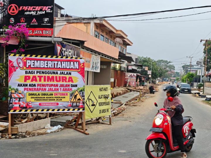 Peninggian Trotoar Mulai Dikerjakan; Jalan Pattimura Diubah 1 Arah Mulai Oktober