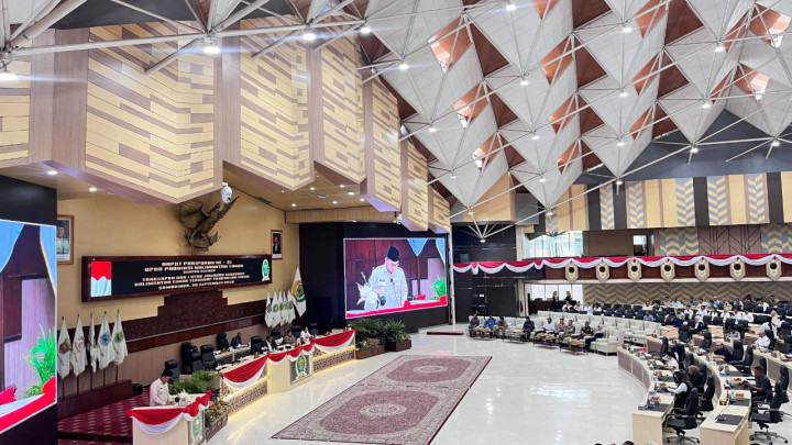 APBD-P Kaltim 2026 Ditetapkan Rp 14 Triliun; Meleset dari Target, Pendapatan Minus Rp 822 Miliar;