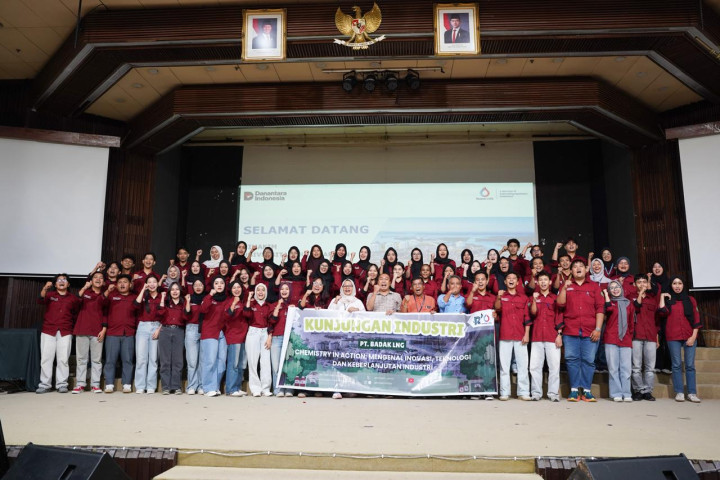 Badak LNG Kenalkan Industri LNG kepada Mahasiswa HIMAKIM UNMUL melalui Kunjungan Industri