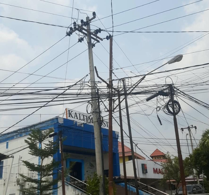 Wali Kota Neni Bentuk Tim Penertiban Kabel Semrawut; 12 Titik Segera 'Dirapikan'